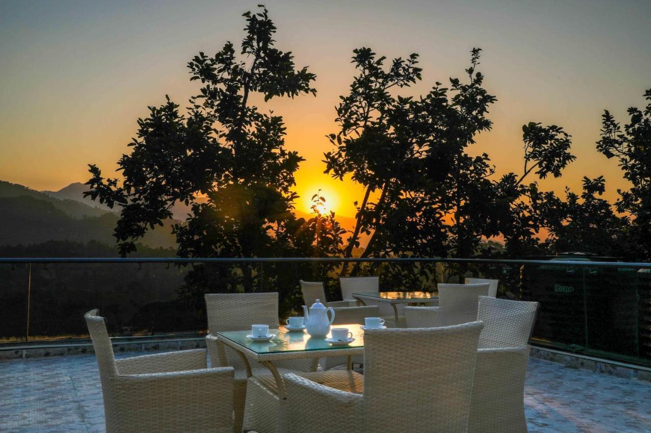 The First View Resort Лансдаун Экстерьер фото