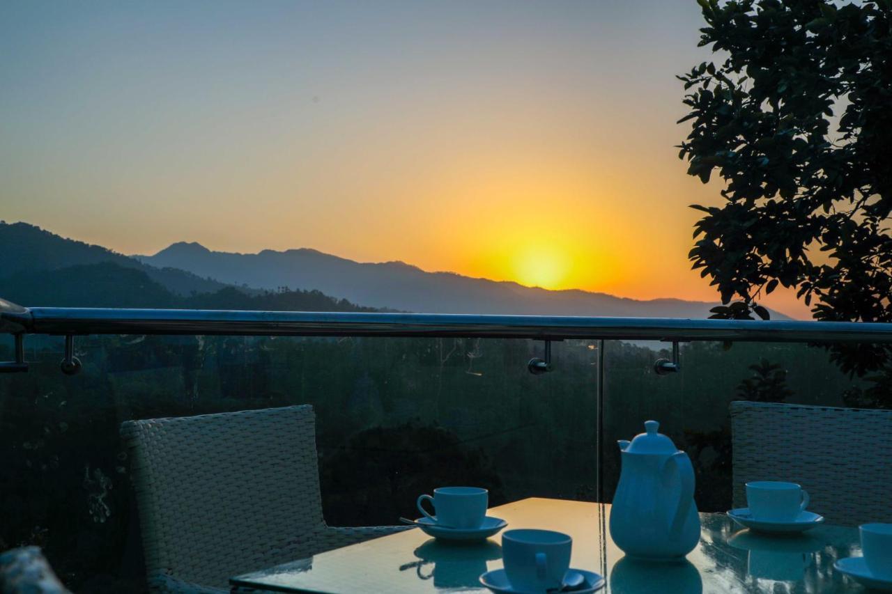 The First View Resort Лансдаун Экстерьер фото